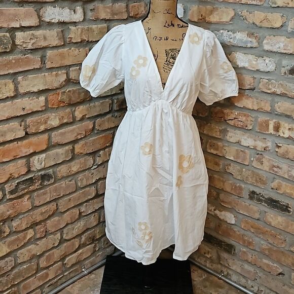 NWT Madewell Annamarie Floral Applique Shirred Waist Mini Dress sz 2 - Picture 3 of 14